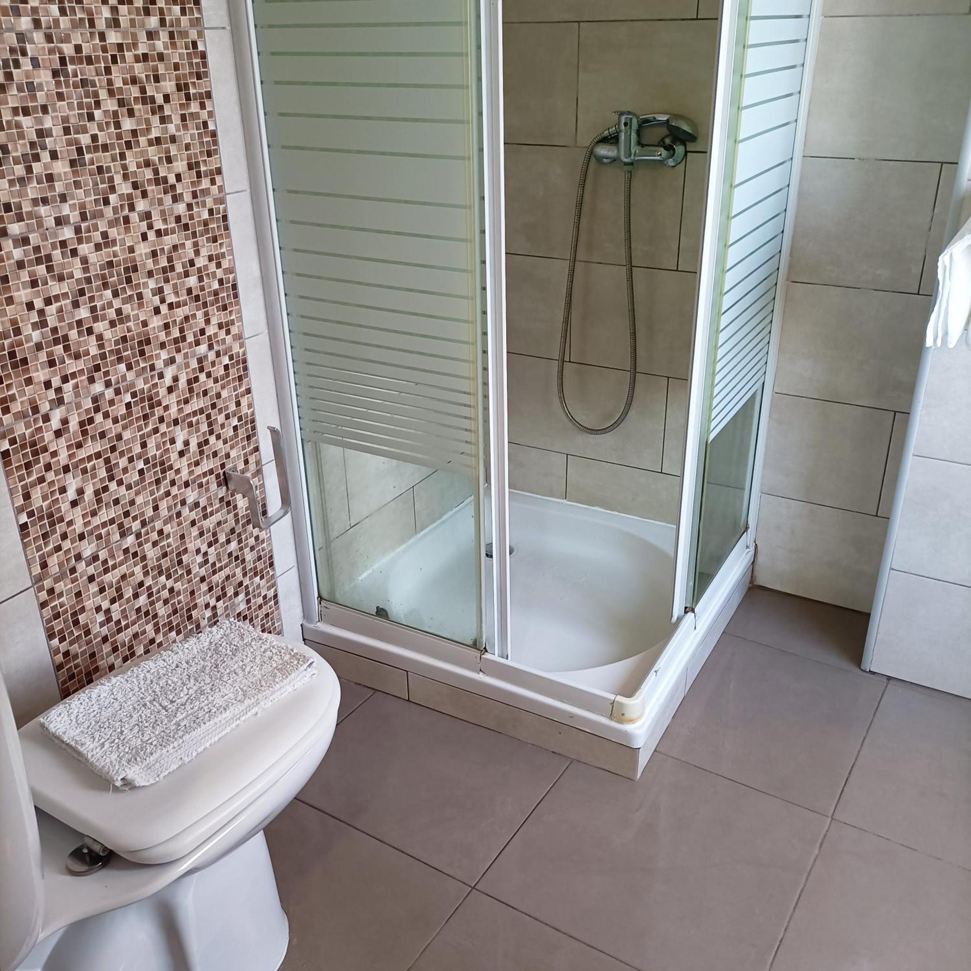 Good Vibes - Lagos Guesthouse المظهر الخارجي الصورة